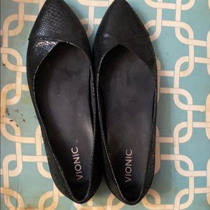 Vionic Flats
